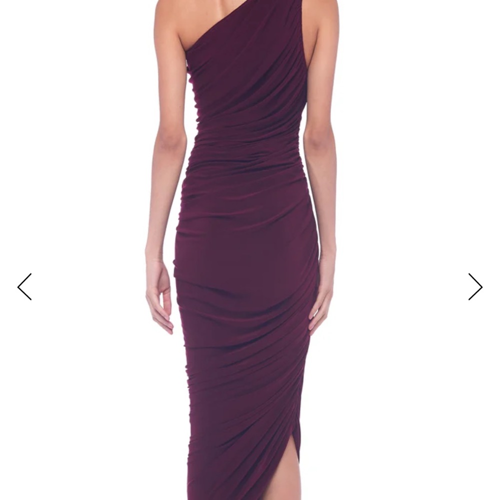 Norma Kamali Diana Dress  ( Deep Purple )